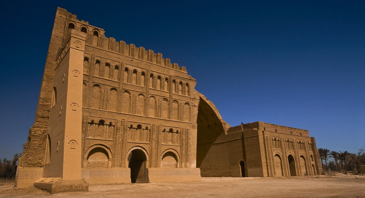 ایوان مداین را آیینه عبرت دان